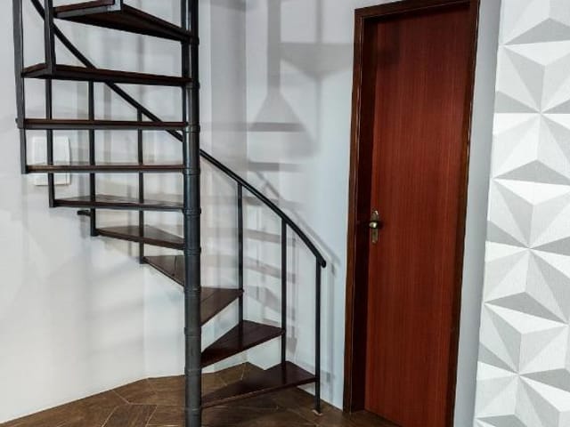 Foto do Apartamento Duplex - Centro - Pelotas/RS: Apartamento Duplex, 3 dormitórios, 2 salas, 2 banheiros, sacada, piso laminado, área útil 81m², por R$277.000. | UP Imóveis