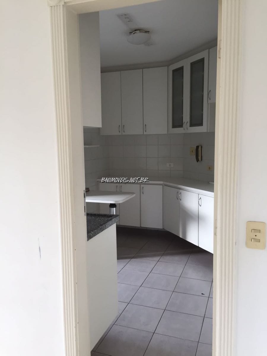 Apartamento à venda e aluguel com 3 quartos, 100m² - Foto 5