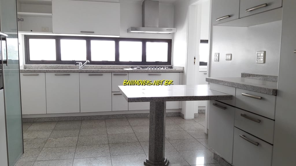 Apartamento para alugar com 4 quartos, 343m² - Foto 14