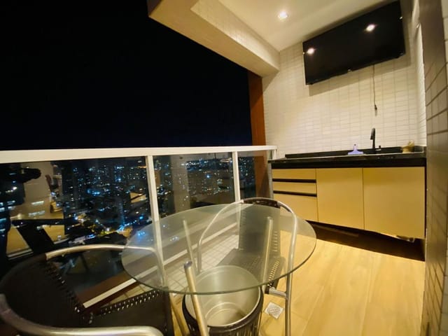 Apartamento com 60m² 1 quarto e 2 banheiros, à venda, no bairro Gonzaga em Santos