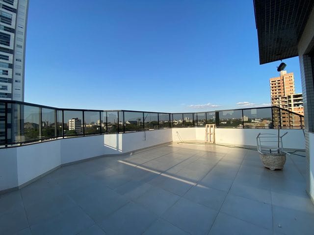Apartamento com 280m² 4 quartos e 4 banheiros, à venda, no bairro Zona 03 em Maringá