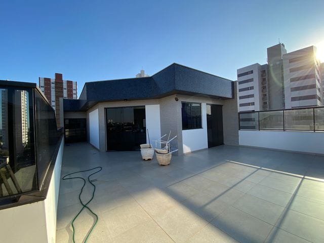 Apartamento com 280m² 4 quartos e 4 banheiros, à venda, no bairro Zona 03 em Maringá