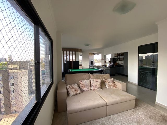 Apartamento com 280m² 4 quartos e 4 banheiros, à venda, no bairro Zona 03 em Maringá