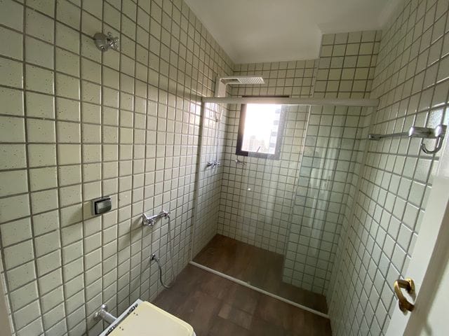 Apartamento com 280m² 4 quartos e 4 banheiros, à venda, no bairro Zona 03 em Maringá
