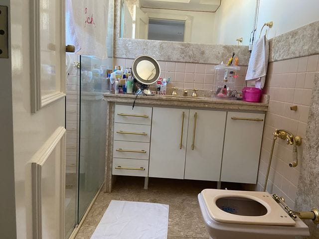 Apartamento com 280m² 4 quartos e 4 banheiros, à venda, no bairro Zona 03 em Maringá