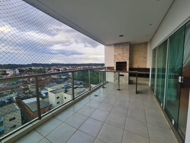 Apartamento Alto padrão com 3 Suites