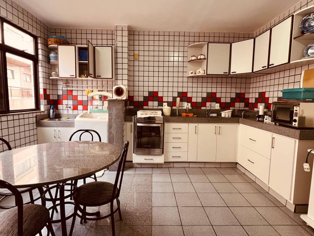 Apartamento 2 quartos e 2 banheiros, à venda, no bairro Vila Nova em Cabo Frio