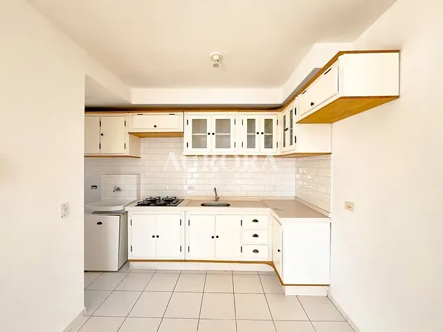 Apartamento com 77m² 2 quartos e 1 banheiro, à venda, no bairro Conjunto Residencial Marajoara em Londrina