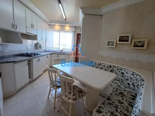 Apartamento 3 quartos e 2 banheiros, à venda, no bairro Centro em Fraiburgo