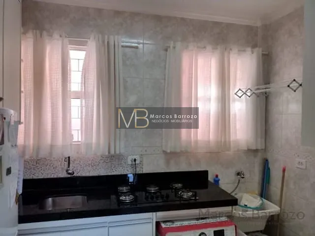 Apartamento 2 quartos e 1 banheiro, à venda, no bairro Jardim Santa Cruz em Londrina