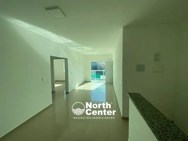 Apartamento 2 quartos e 1 banheiro, para alugar, no bairro Centro em Balneário Barra do Sul