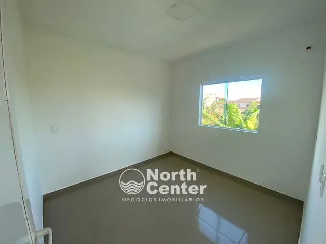 Apartamento 2 quartos e 1 banheiro, para alugar, no bairro Centro em Balneário Barra do Sul