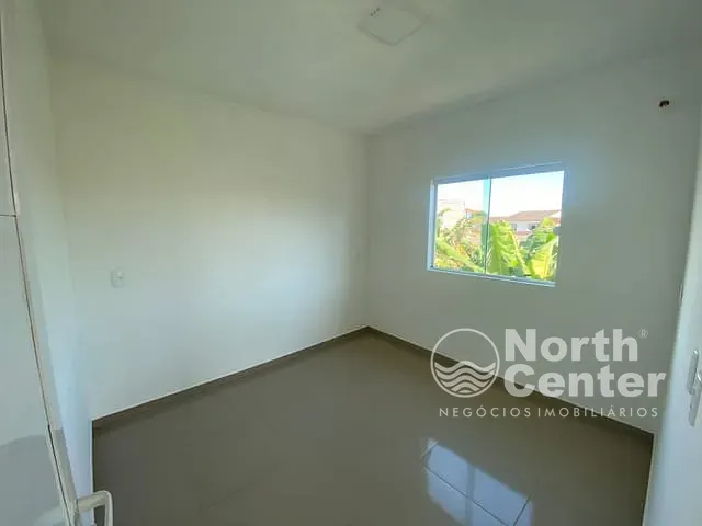 Apartamento 2 quartos e 1 banheiro, para alugar, no bairro Centro em Balneário Barra do Sul