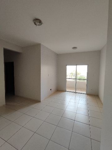 Apartamento 2 quartos e 1 banheiro, à venda ou para alugar, no bairro Vila Santana em Fernandópolis