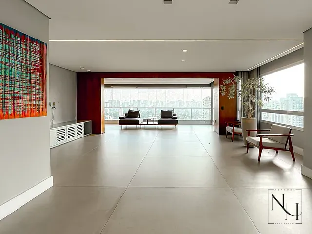 Apartamento com 225m² 3 quartos e 5 banheiros, à venda, no bairro Cidade Monções em São Paulo