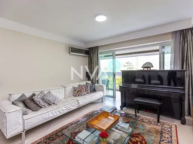 Apartamento com 177m² 3 quartos e 2 banheiros, à venda, no bairro Lagoa em Rio de Janeiro