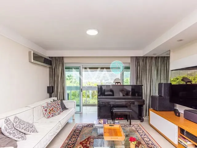 Apartamento com 177m² 3 quartos e 2 banheiros, à venda, no bairro Lagoa em Rio de Janeiro