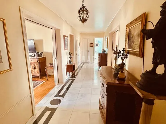 Apartamento 3 quartos e 4 banheiros, à venda, no bairro Centro em Pelotas