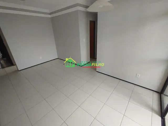 Apartamento com 78m² 3 quartos e 2 banheiros, para alugar, no bairro Cristo Rei em Teresina