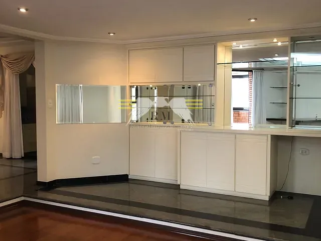 Apartamento com 411m² 4 quartos e 5 banheiros, à venda, no bairro Vila Gomes Cardim em São Paulo