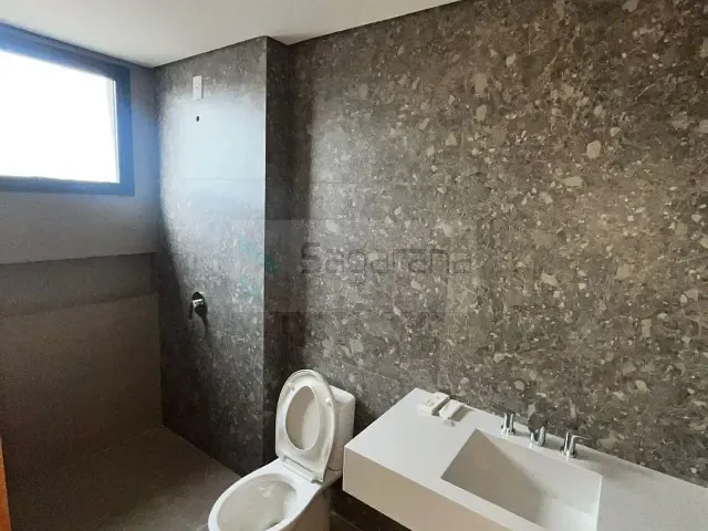 Apartamento 4 quartos e 5 banheiros, à venda, no bairro Centro em Patrocínio