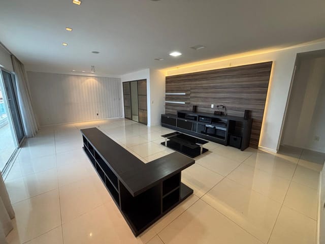 Apartamento com 237m² 4 quartos e 4 banheiros, à venda, no bairro Ponta D'Areia em São Luís