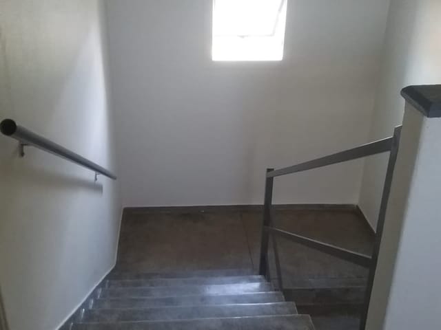 Apartamento 3 quartos e 1 banheiro, à venda ou para alugar, no bairro Jardim São José em Cambé