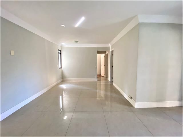 Apartamento com 213m² 3 quartos e 2 banheiros, à venda, no bairro Morumbi em São Paulo