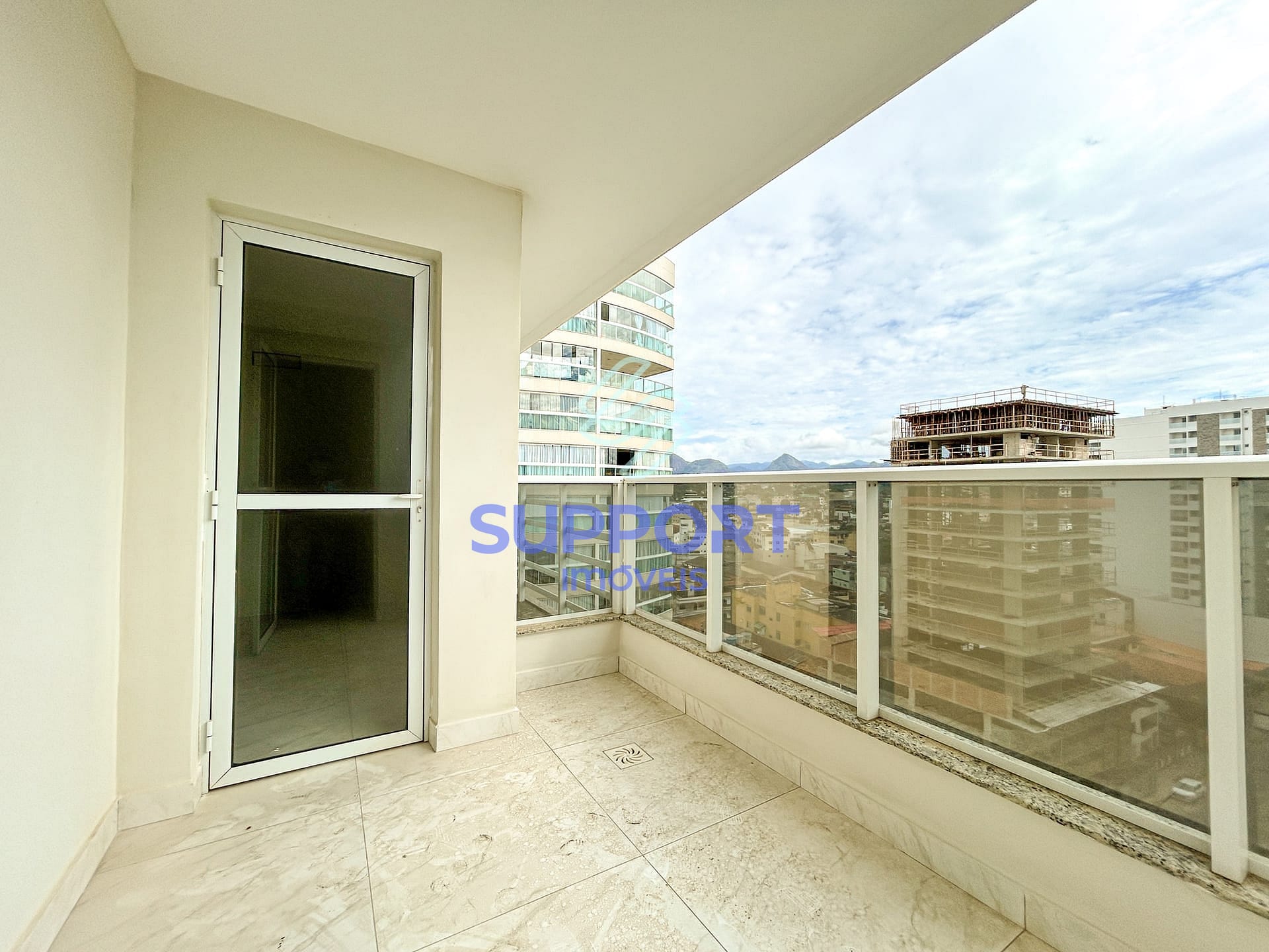 Apartamento à venda com 3 quartos, 94m² - Foto 12