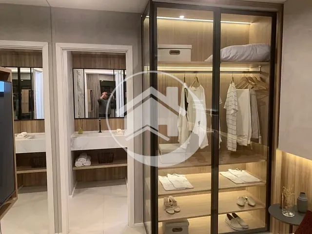 Apartamento 1 quarto e 1 banheiro, à venda, no bairro Parque Imperial em São Paulo