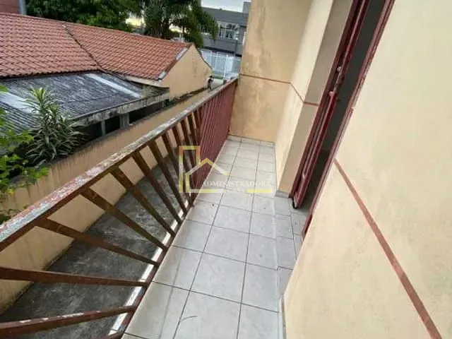 Apartamento com 70m² 3 quartos e 1 banheiro, para alugar, no bairro Xaxim em Curitiba