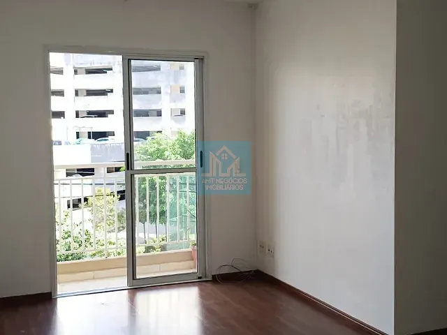Apartamento 3 quartos e 1 banheiro, à venda ou para alugar, no bairro Jardim Tupanci em Barueri