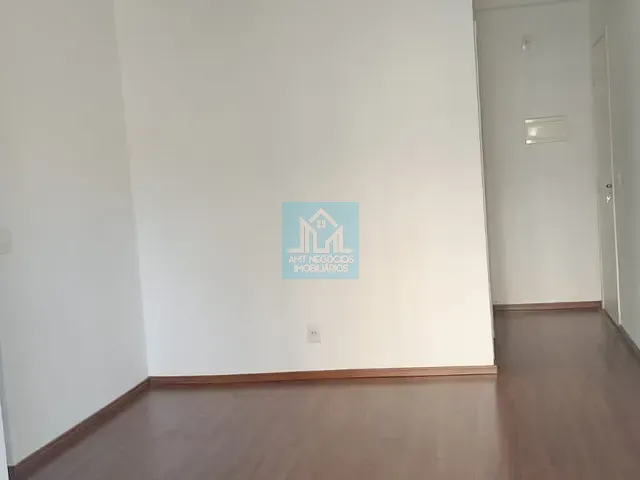 Apartamento 3 quartos e 1 banheiro, à venda ou para alugar, no bairro Jardim Tupanci em Barueri
