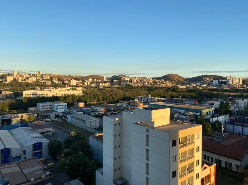 https://static.arboimoveis.com.br/AP0002_ARLEI/apartamento-para-venda-em-volta-redonda-aterrado-dormitorios-suite-banheiro-vaga1622613800500fnlbe.jpg