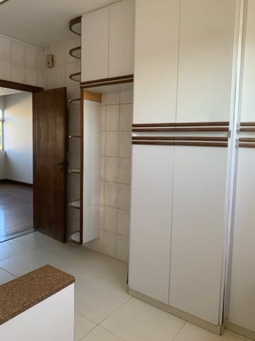 Apartamento com 201m² 4 quartos e 3 banheiros, à venda, no bairro Centro em Rua Bárbara Heliodora