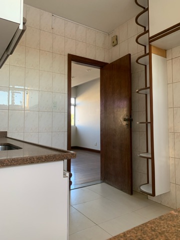Apartamento com 201m² 4 quartos e 3 banheiros, à venda, no bairro Centro em Rua Bárbara Heliodora