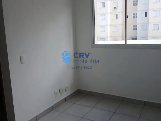 Apartamento 2 quartos e 1 banheiro, para alugar, no bairro Conjunto Habitacional Doutor Farid Libos em Londrina