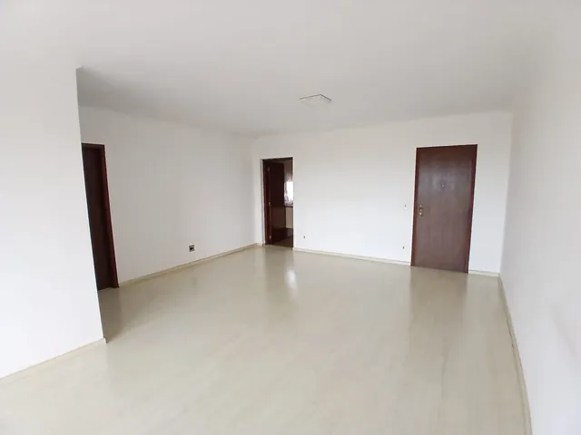 Apartamento com 181m² 3 quartos e 2 banheiros, à venda, no bairro Centro em Limeira