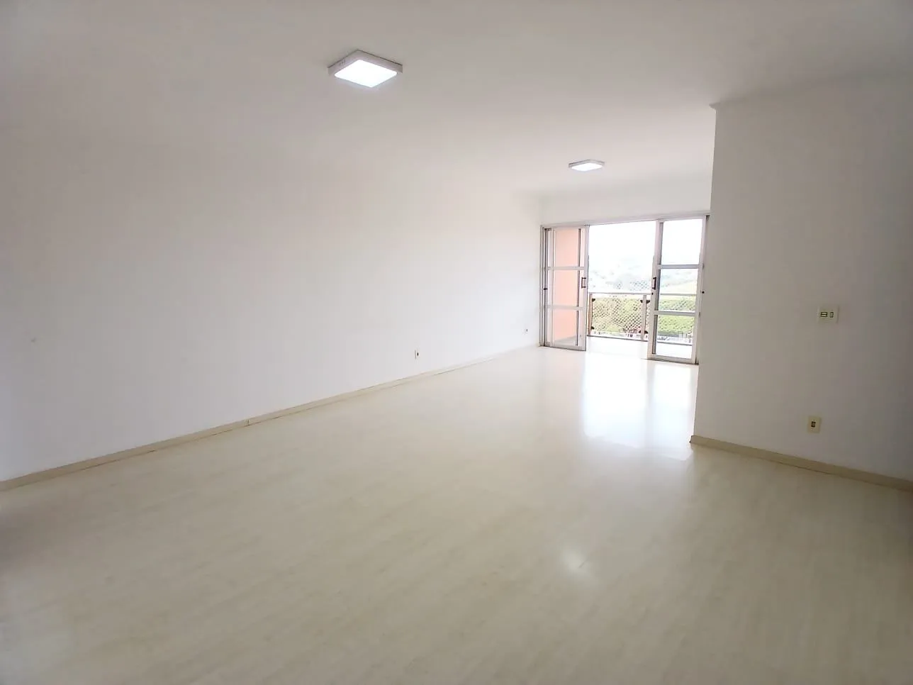 Apartamento, 3 quartos, 131 m² - Foto 2