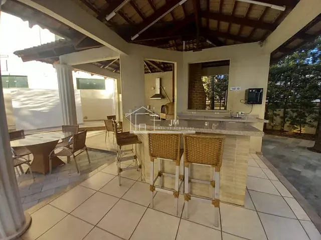 Apartamento com 87m² 3 quartos e 2 banheiros, à venda, no bairro Santa Mônica em Uberlândia