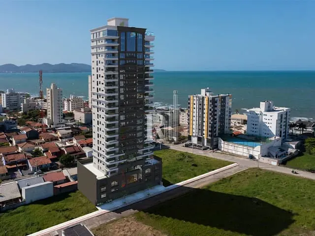 Apartamento com 10670m² 3 quartos e 3 banheiros, à venda, no bairro Balneário Pereque  em Porto Belo