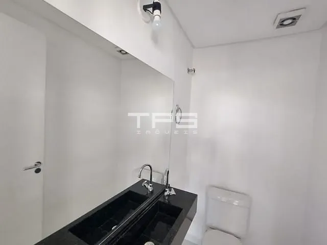 Apartamento com 324m² 3 quartos e 2 banheiros, à venda ou para alugar, no bairro Centro em Taubaté