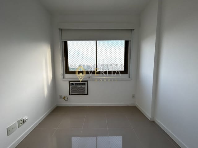 Apartamento 3 quartos e 2 banheiros, à venda, no bairro Barra Olímpica em Rio de Janeiro