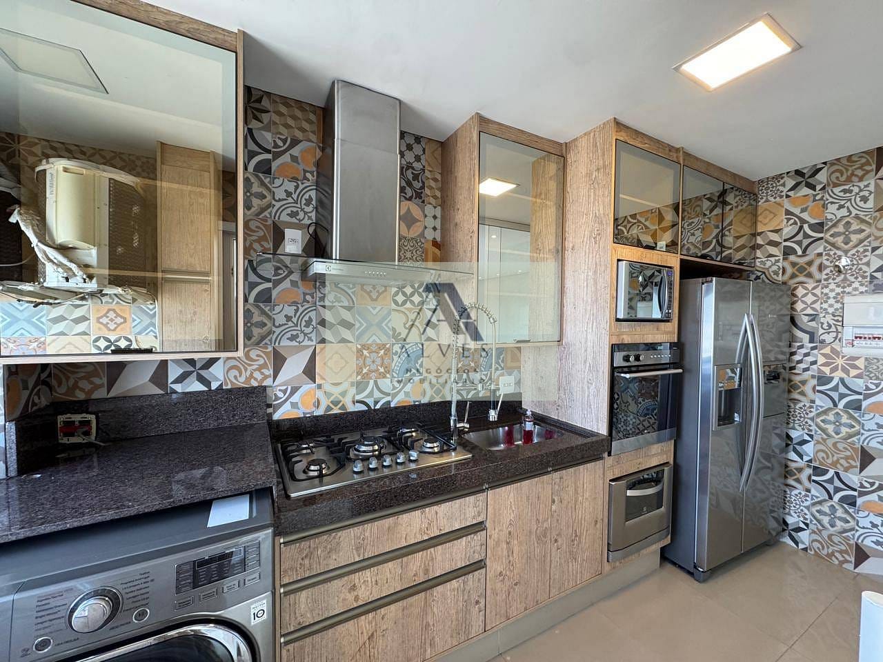 Apartamento à venda com 2 quartos, 83m² - Foto 4