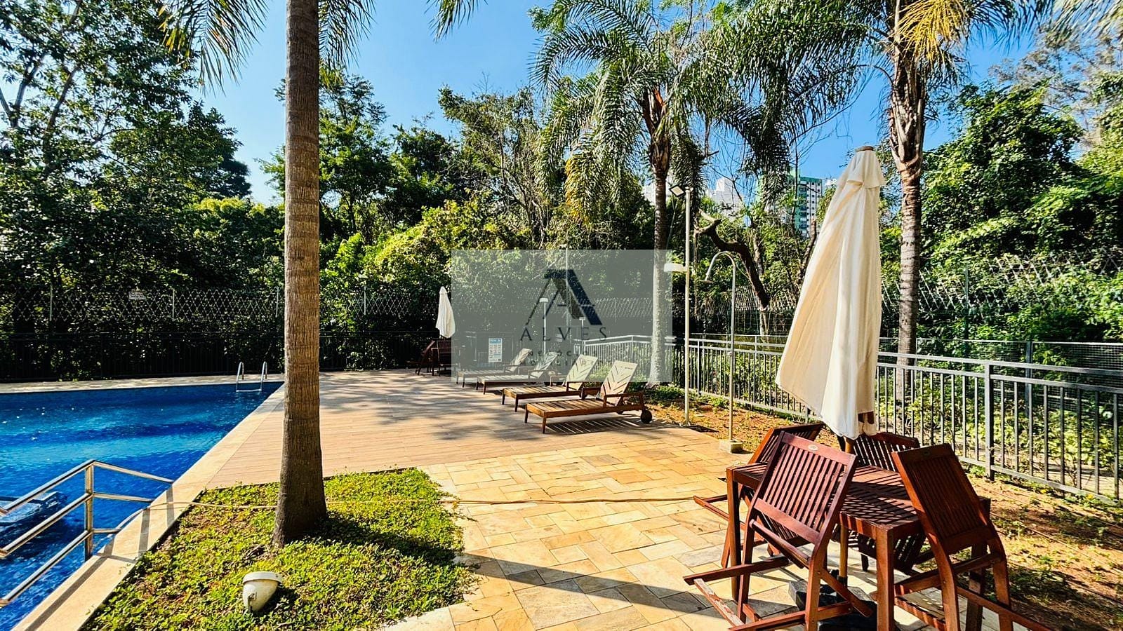 Apartamento à venda com 2 quartos, 83m² - Foto 21