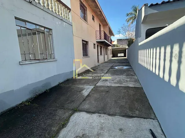 Apartamento com 80m² 3 quartos e 1 banheiro, para alugar, no bairro Xaxim em Curitiba