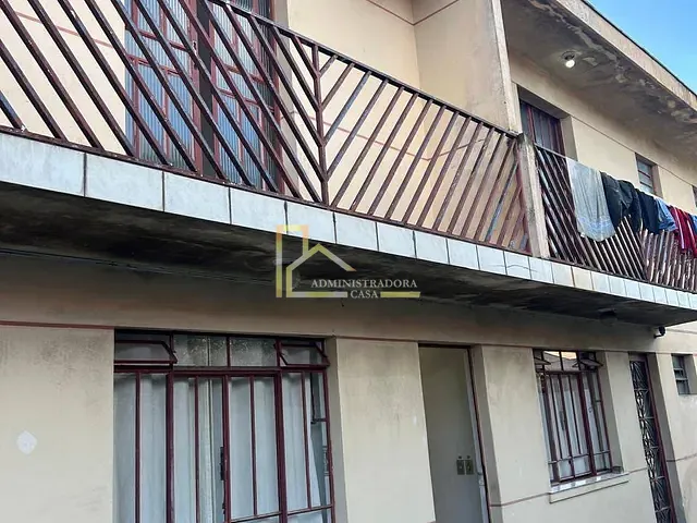 Apartamento com 80m² 3 quartos e 1 banheiro, para alugar, no bairro Xaxim em Curitiba