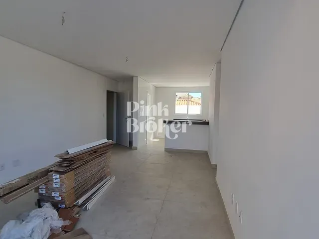 Apartamento 3 quartos e 2 banheiros, à venda, no bairro Cabral em Contagem