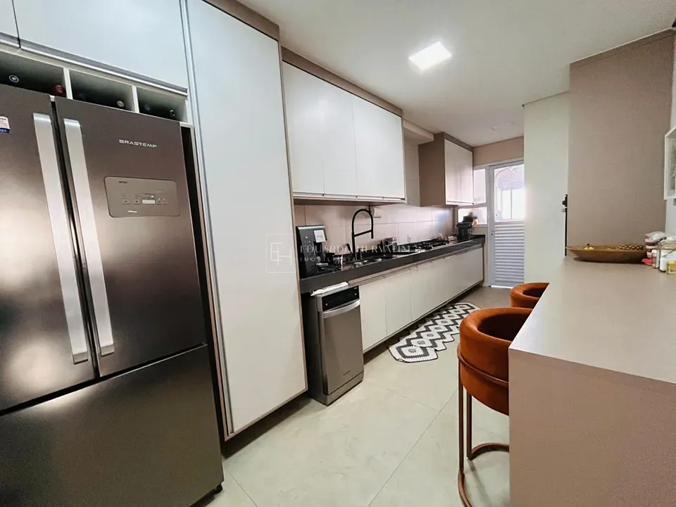 Apartamento, 3 quartos, 165 m² - Foto 3