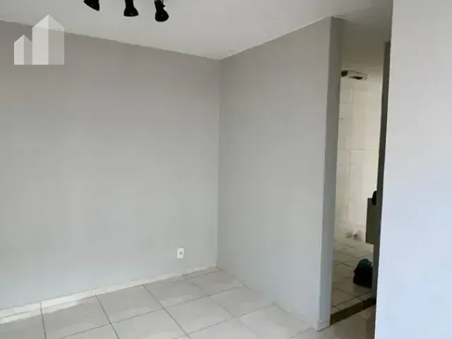 Apartamento 2 quartos e 1 banheiro, à venda, no bairro Vila Avelina em Nova Iguaçu